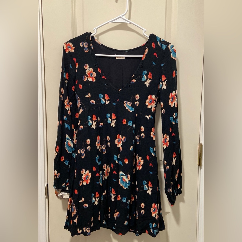 Hollister Ruffled Black and Red Tunic Dress